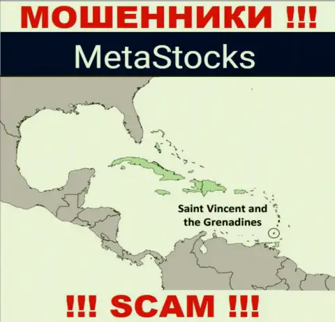 Из организации MetaStocks деньги возвратить нереально, они имеют оффшорную регистрацию - Kingstown, St. Vincent and the Grenadines